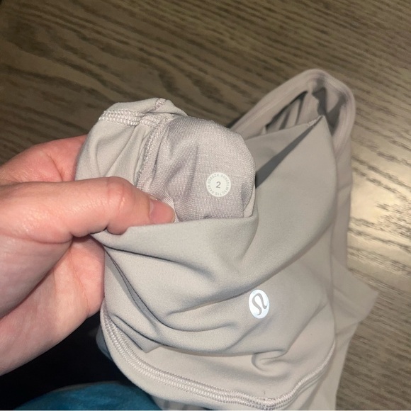 Lululemon Align Pant 28", Double Lined, Chrome Size 2 - Picture 3 of 6